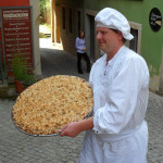 03_Grosser Kuchen.jpg