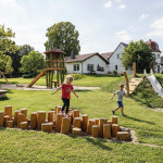 Laasenhof Familienurlaub Saechsische Schweiz Spielplatz