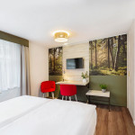 PuraHotels_Forsthaus_Kirnitzschtal_(Zimmeransicht_S. Hehnen) 041_3000.jpg